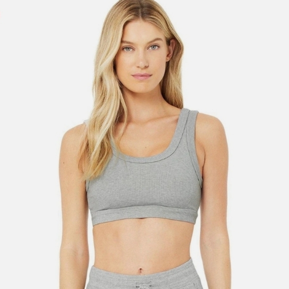 ALO Yoga Light Gray Ribbed Spirts Bra - Picture 2 of 9